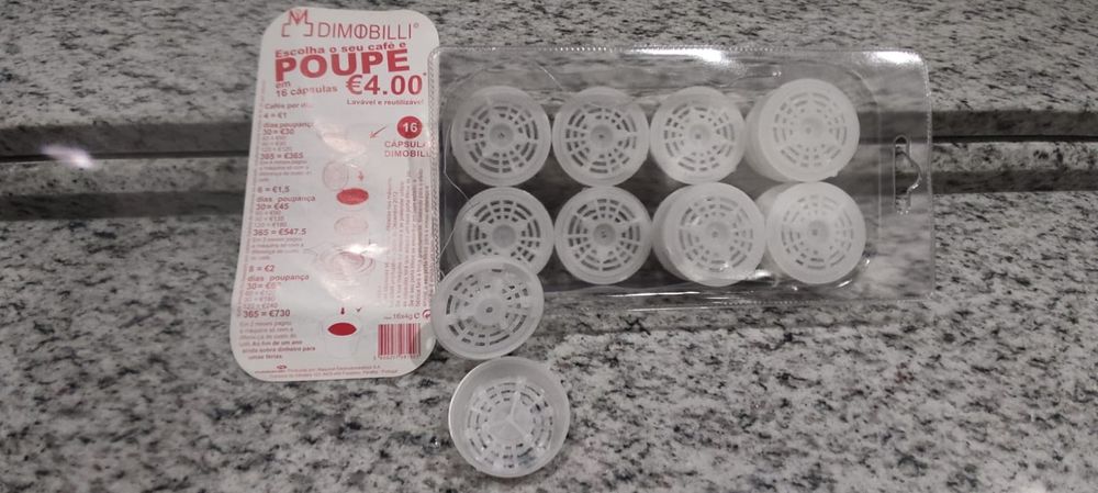 Punhos máquina café Dimobilli com cápsulas reutilizáveis