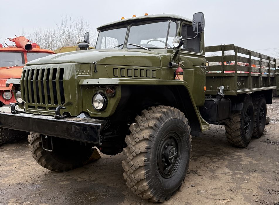 Урал 4320 Бортовий, лебідка