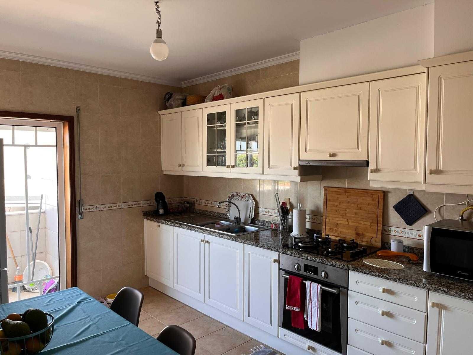 Vende-se Apartamento T1 em Oiâ - Oliveira do Bairro