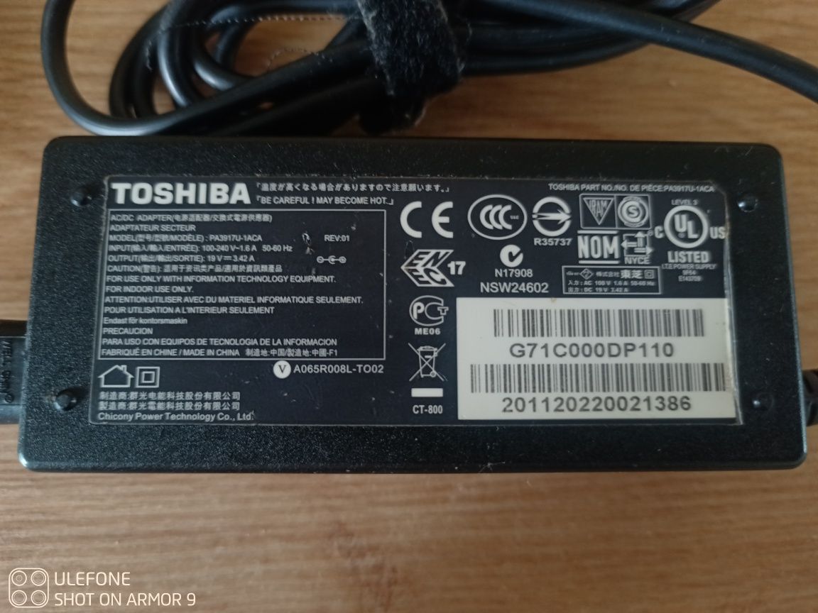 Zasilacz Toshiba PA3917U-1ACA