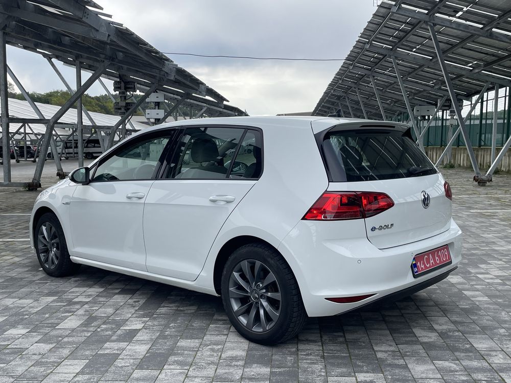 Volkswagen E-GOLF