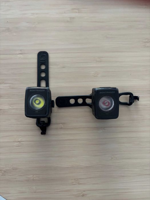 Conjunto de Luzes Bontrager Ion 200 RT + Flare RT
