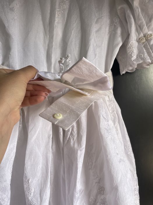 Vestido branco e beje