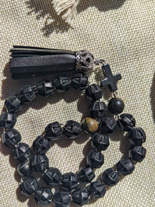 Чотки, четки кожаные, ручная работа