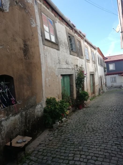 Vende-se Casa Centenària S. Joao da Pesqueira Otima para Turismo Rural