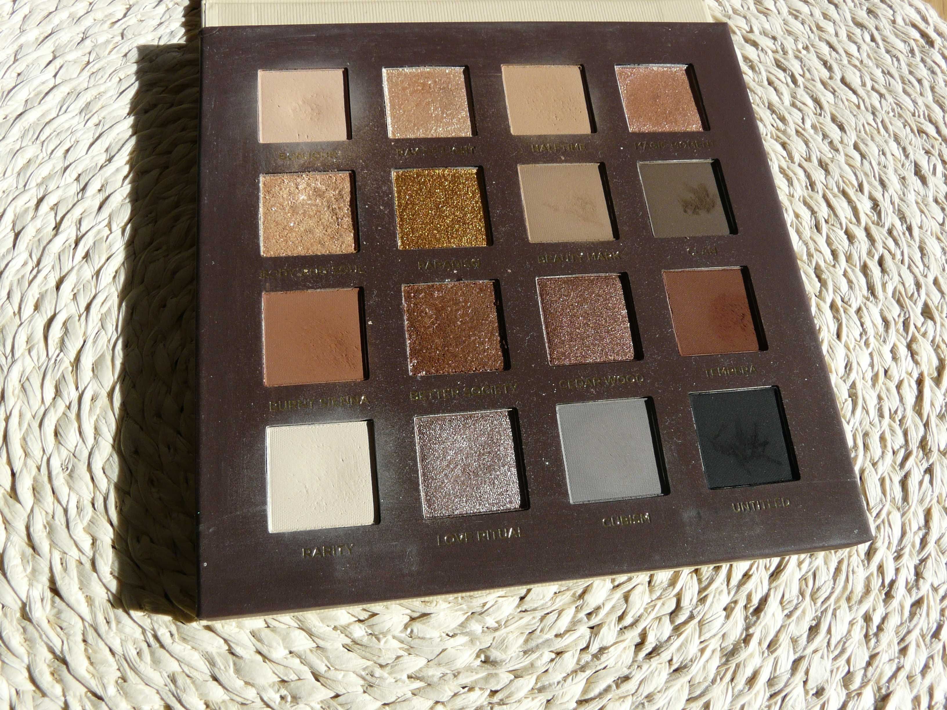 NABLA Side by side Nude palette Paleta cieni do powiek