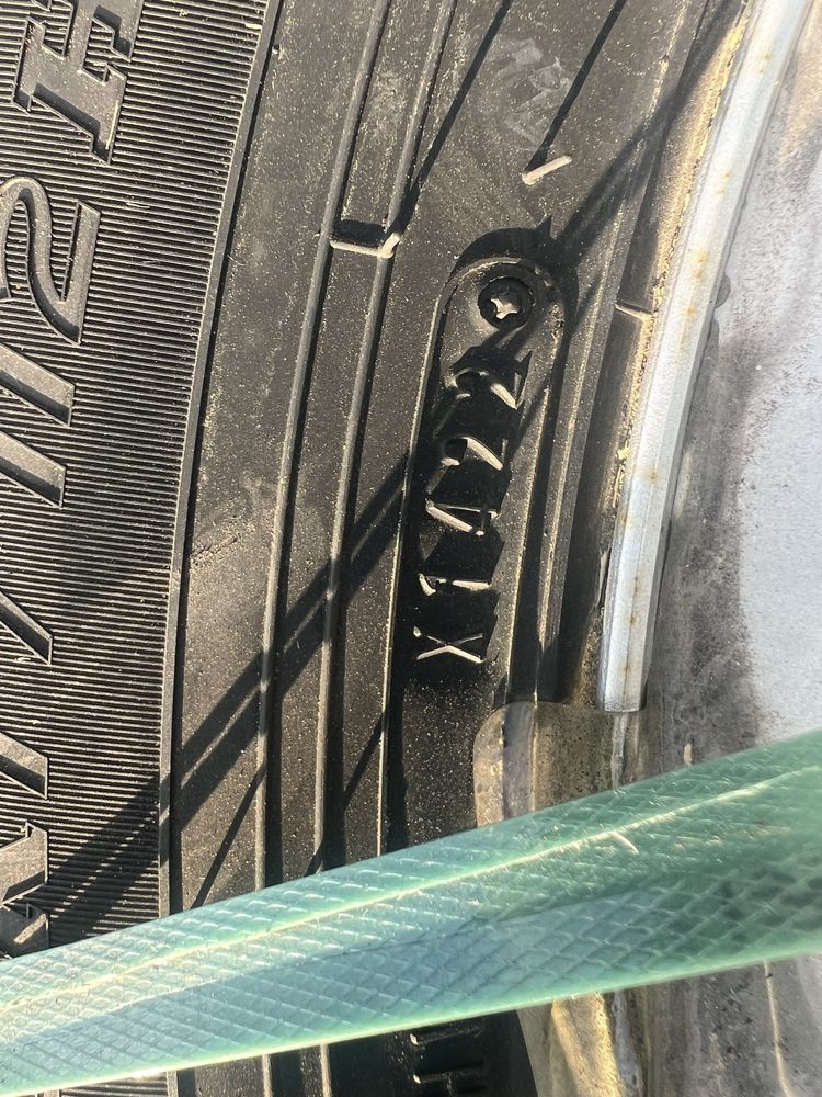 Toyota Land Cruiser 120 opony nowe Dunlop Grandtrek AT30 245/75R17