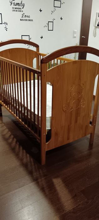 Berço de be em madeira