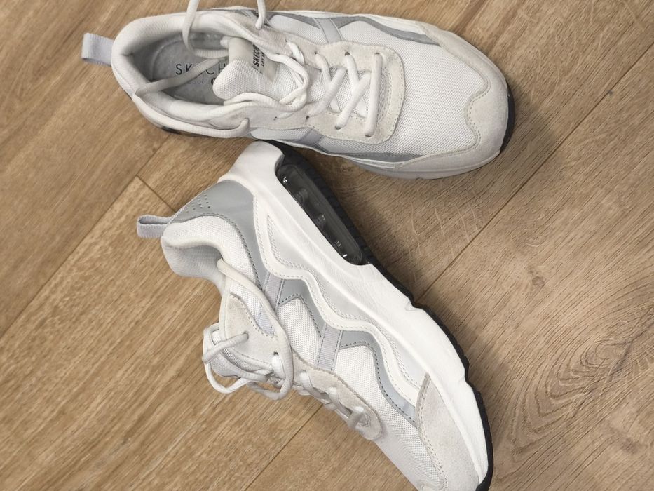 Кросівки жіночі Skechers Uno Evolve розмір 38