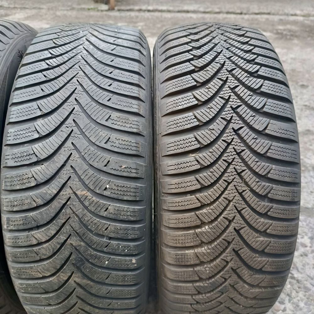 Продам комплект зимових шин Hankook Winter I Cept RS2 205/55 R16 91T.