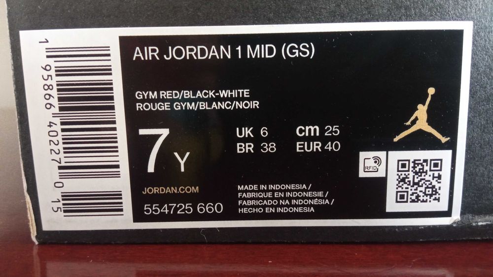 40 Buty Nike Air Jordan 1 Mid Black Red Reverse Bred