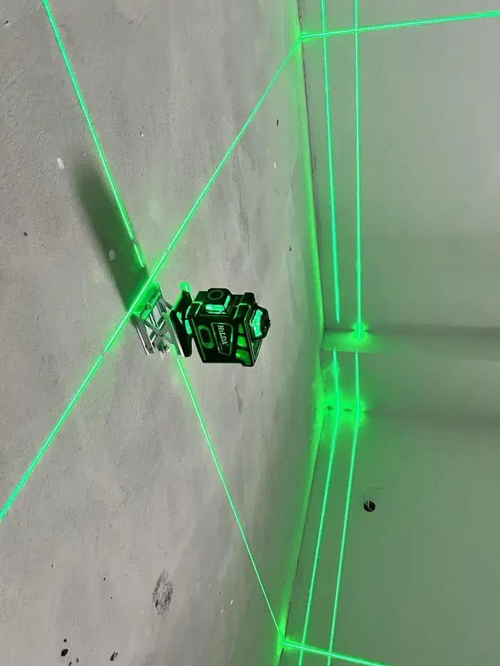 Laser zielony krzyżowy