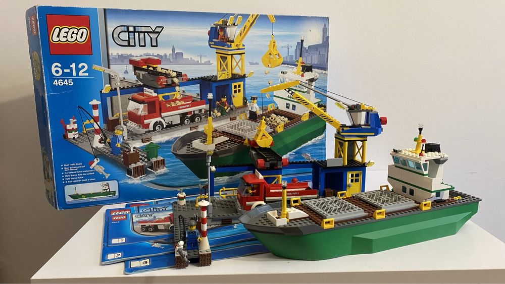 Lego City 4645 Łòdź w przystani z Dźwigiem i Ciężarówką