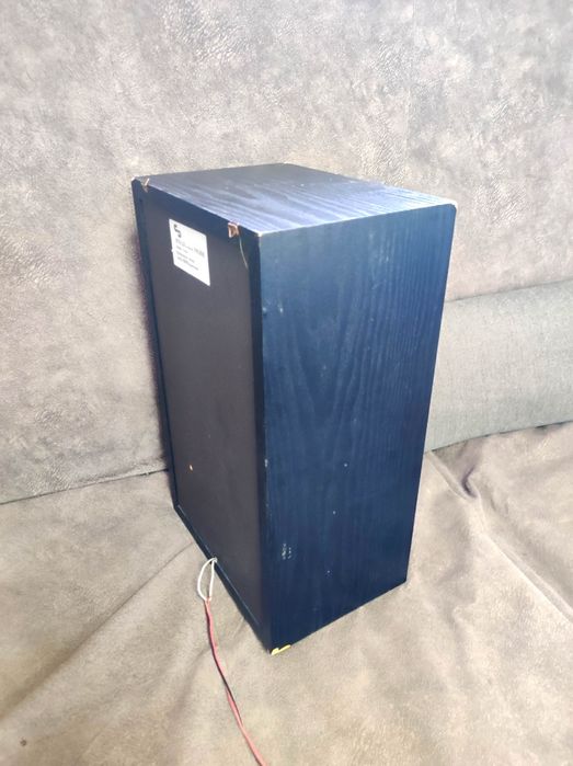 Колонка 90 watt дерево.