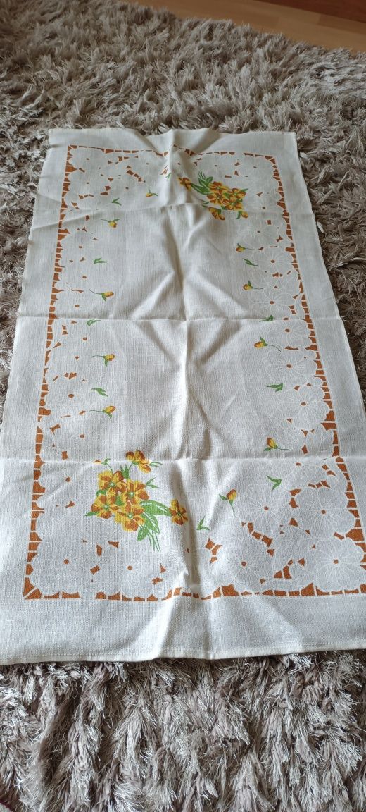Bieżnik na lawe 98cmx50cm nowy