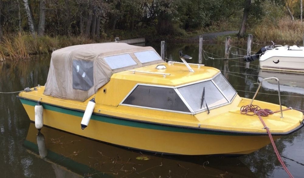 Jacht motorowy Nimo 19 z Mercury 175 KM super tanio z przyczepą.