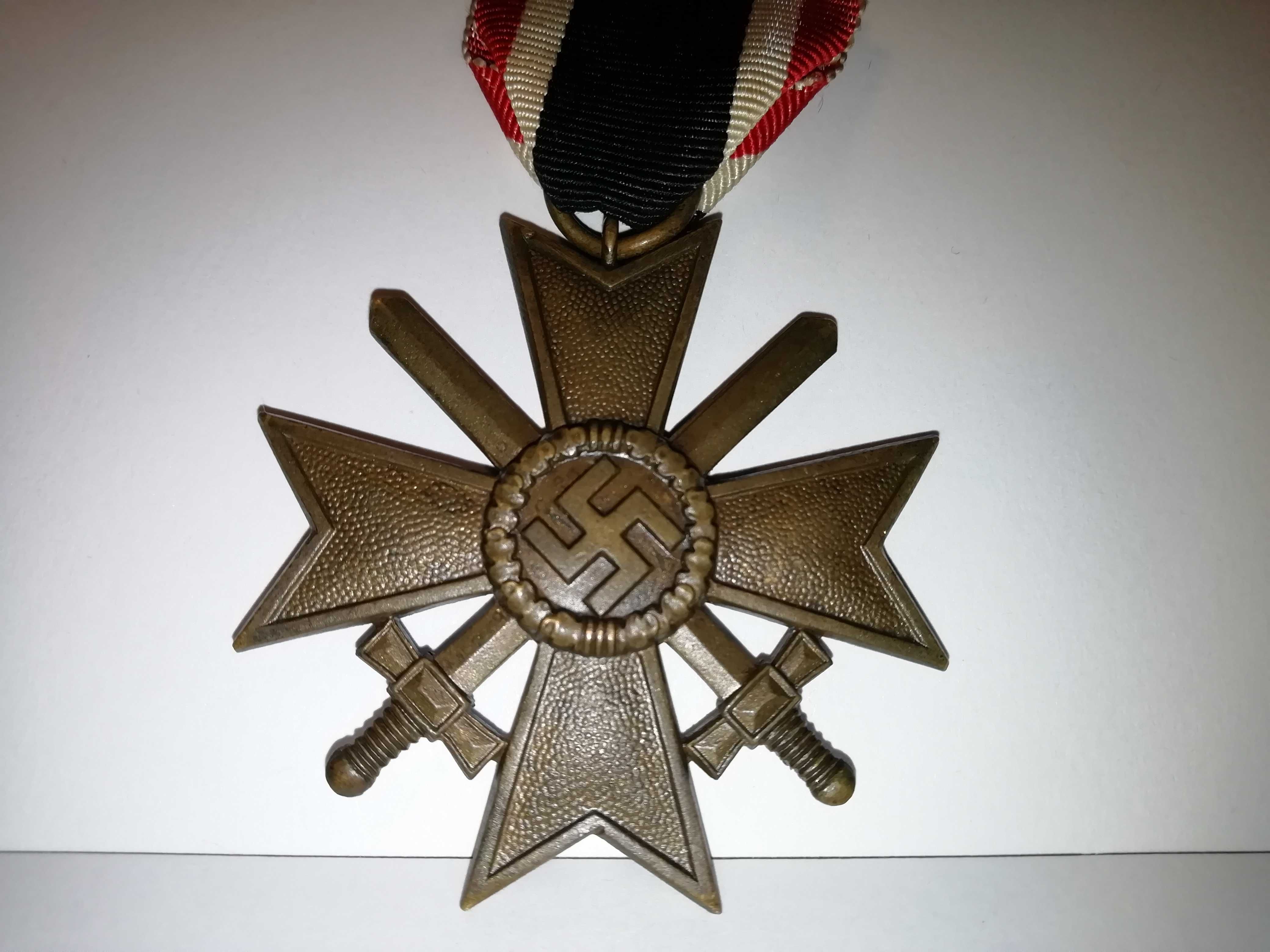 Medalha Cruz de Merito c/ Espadas 2ªcl 1939 Alemanha 3ºReich WW2 I