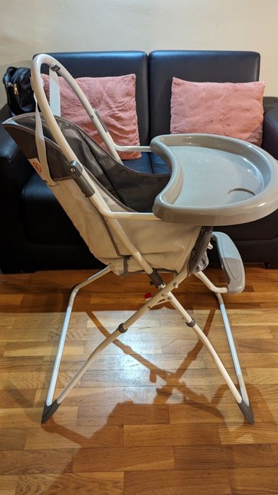 Cadeira refeição Bebe Confort como nova