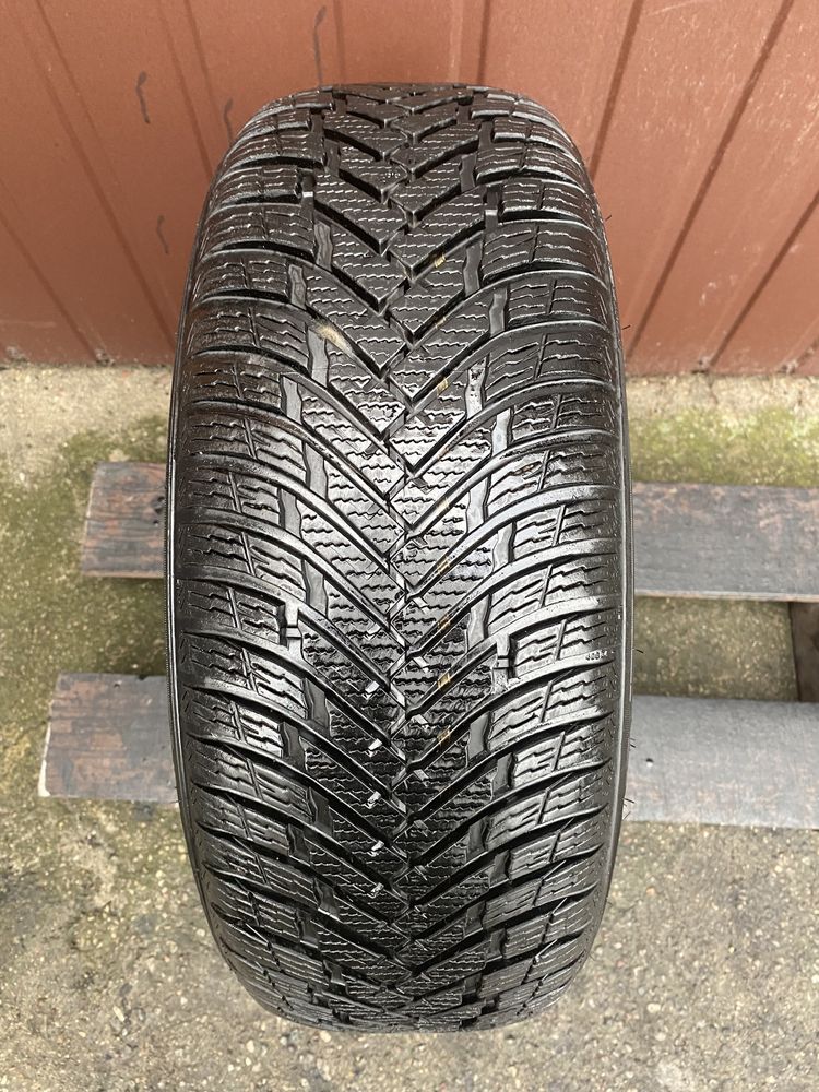 Opona 205/60r16 Nokian Weatherproof