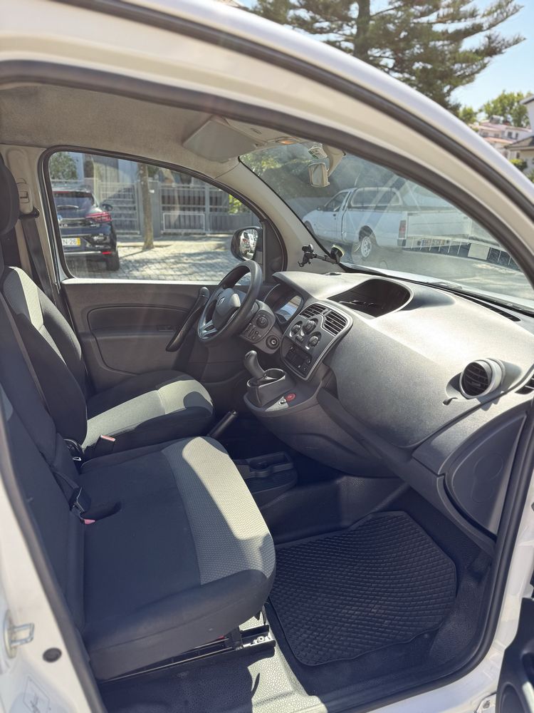 Carro Renault Kangoo