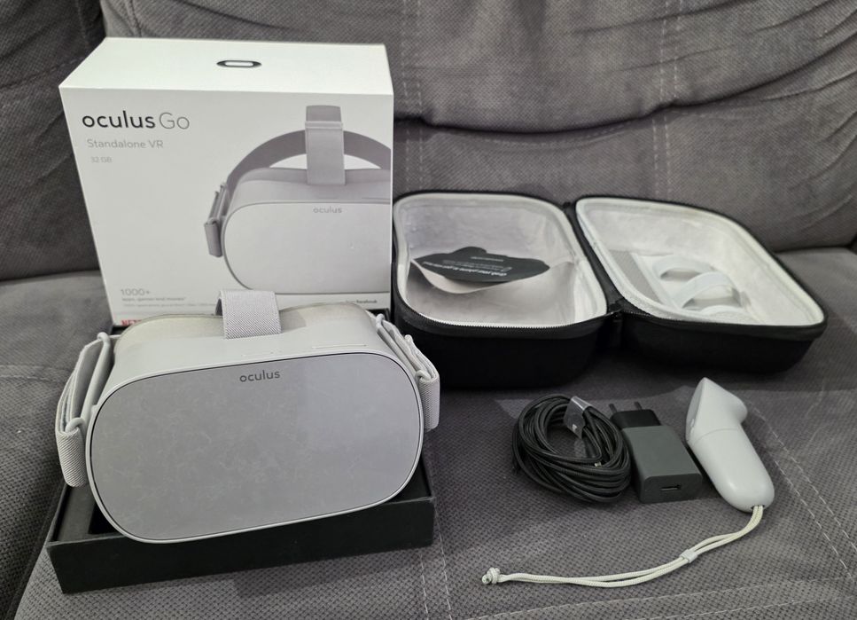 Oculus Go VR шолом віртуальної реальності, з кейсом та чохлом.