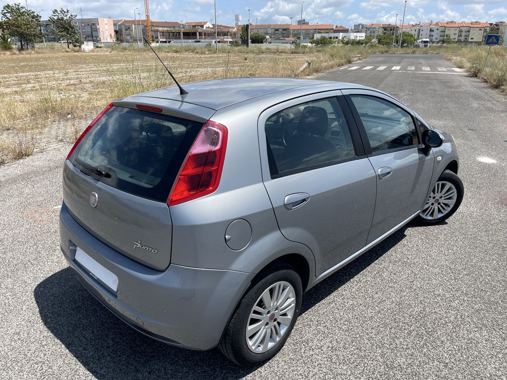 Fiat punto 1.2i 75cv 101.000km 2009