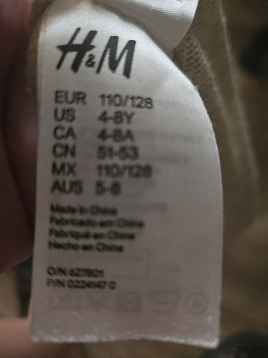 Czapka Hello Kitty marki HM z metki 4-8 lat