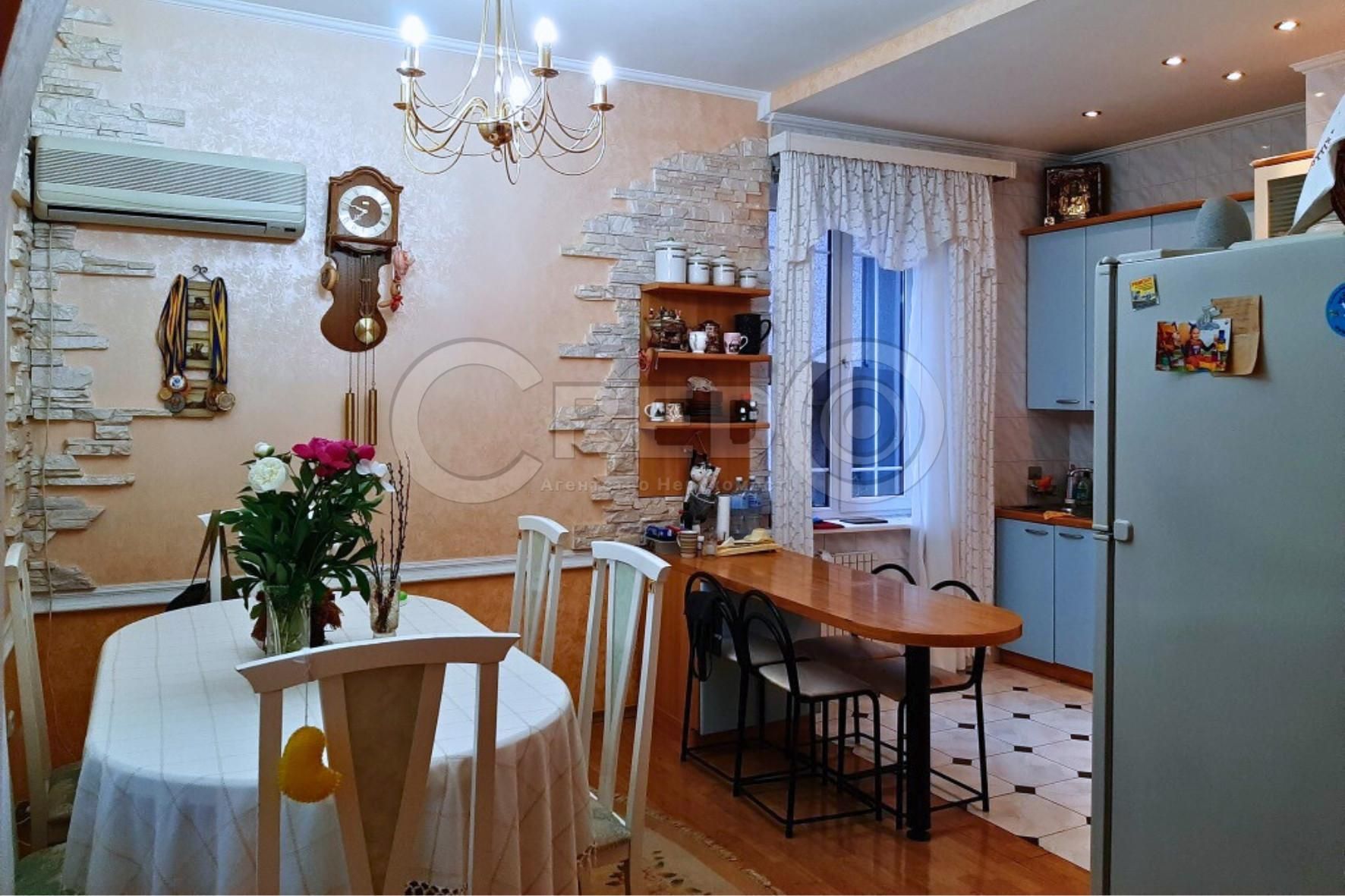 Продаж елітного будинку, мкрн. Зарічний, Покровський р-н