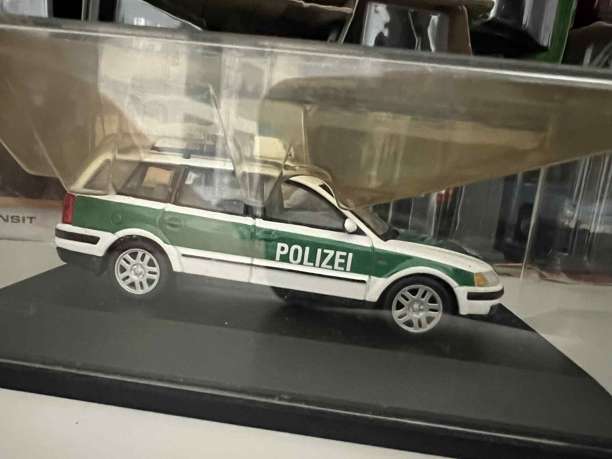 Passat B5 Polizei 1:43 Schuco