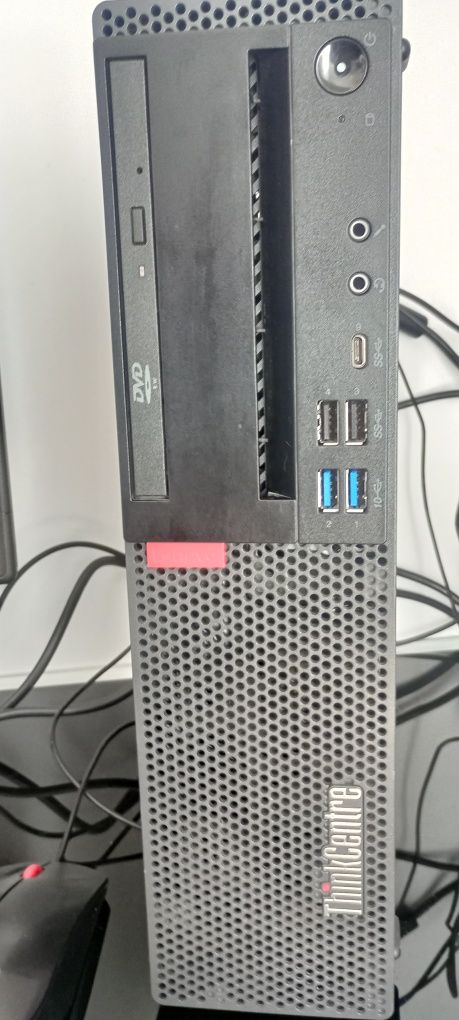 Zestaw komputerowy Lenovo M920S i5-9500, 256GB SSD z monitorem HP 22"