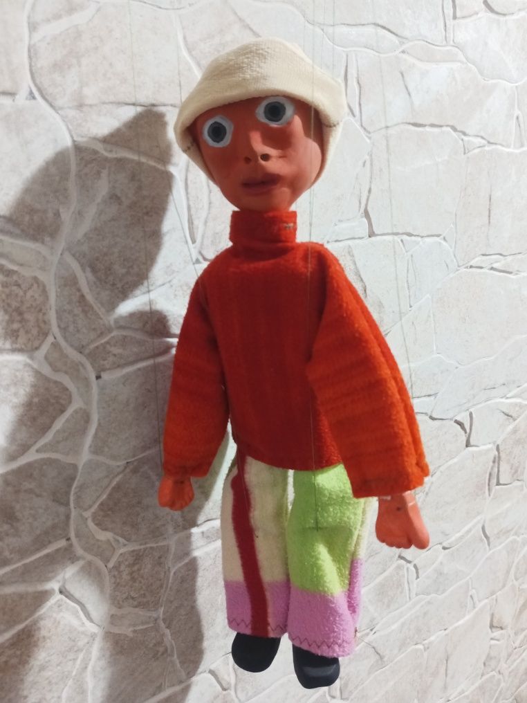 Marionetka na sznurku