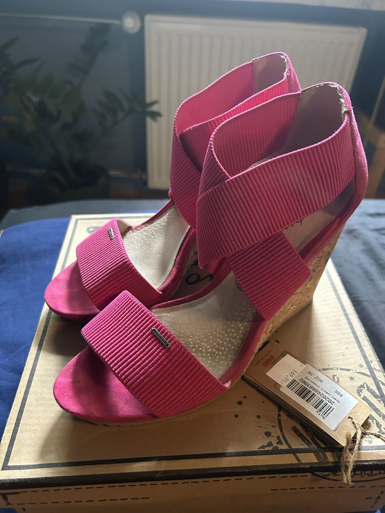 Buty na koturnie korkowej BigStar rozmiar 39
