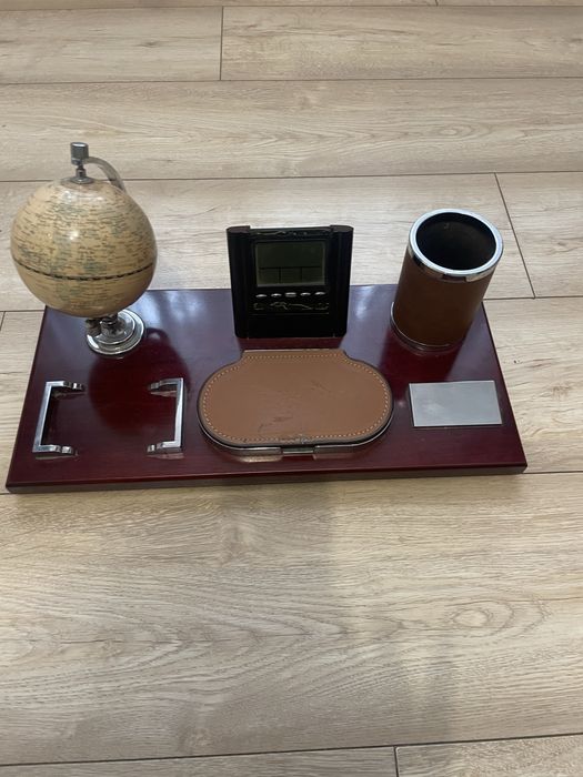 Раритетный настольный органайзер