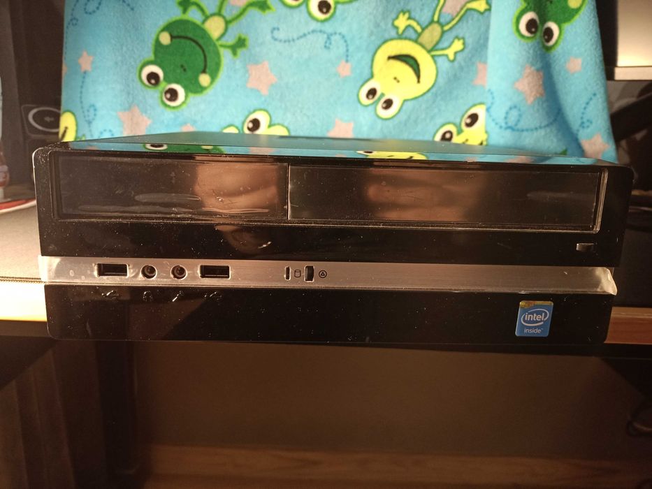 Dwa Mini komputery stacjonarne z core i5 oraz dyskami SSD z Windows 10
