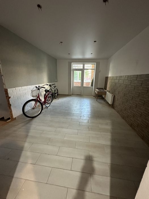 Продаж приміщення в новобудові з окремим входом центр міста 85 метрів