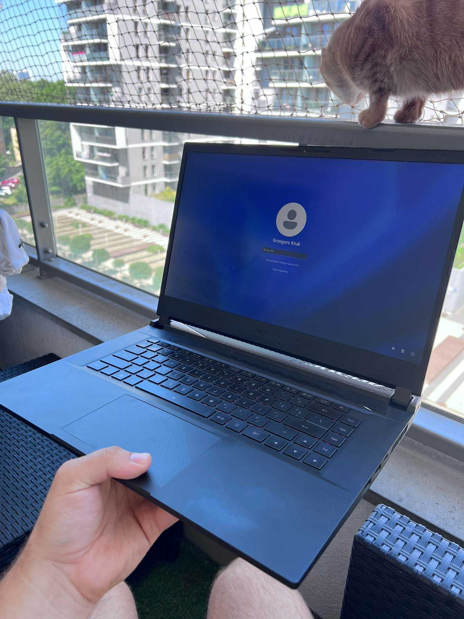 Laptop aorus rtx 4070 + 32GB ram 2T lenovo dell, samsung hp asus