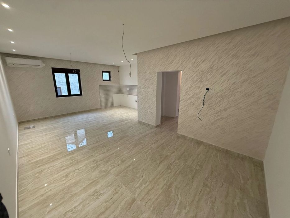 Продается квартира с 3 спальнями, Тиват