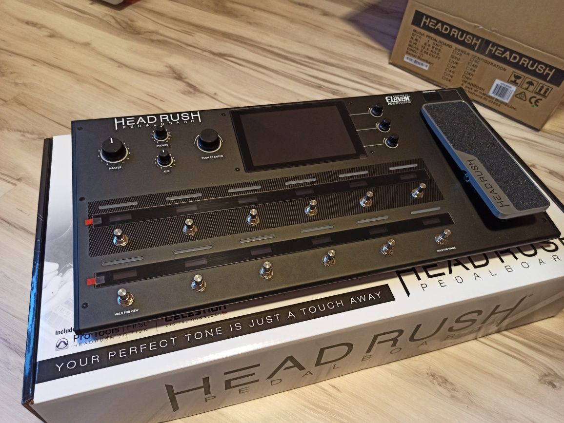 Multiefekt Headrush Pedalboard stan idealny + mata ochronna