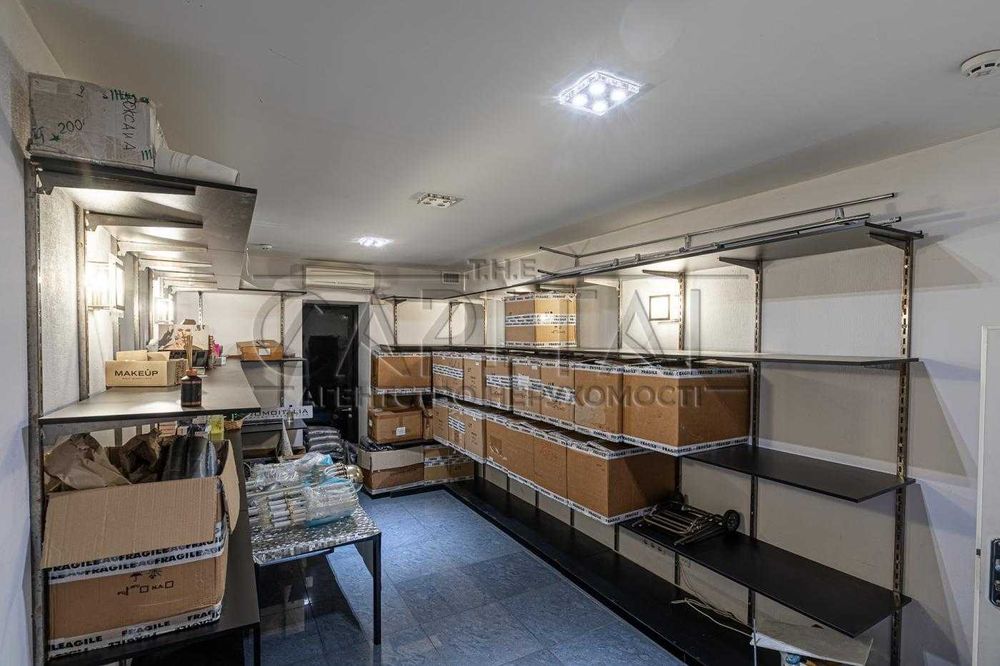 Продаж приміщення 428 м2 під клініку, Турівська 32, Подільський р-н