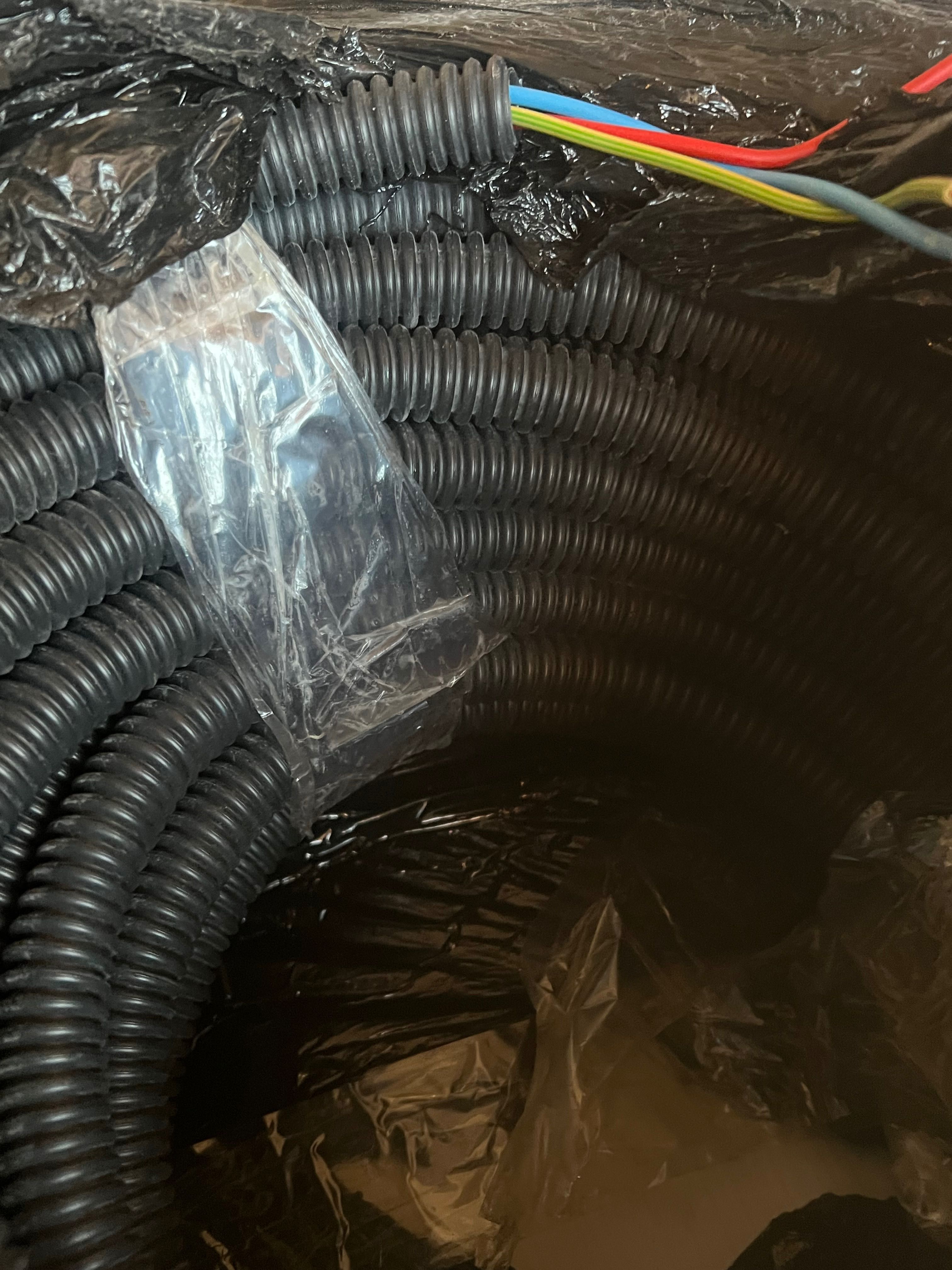Przewód elektryczny w peszlu 100 m 3x 2,5