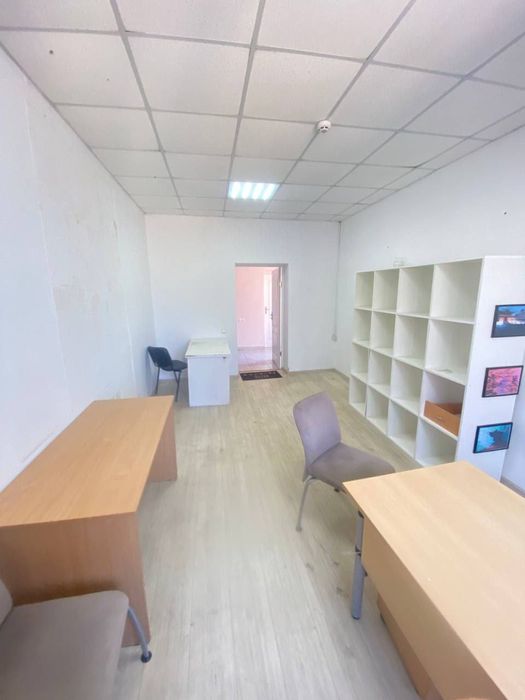 Здам офіс поруч з метро Ботанічний Сад
