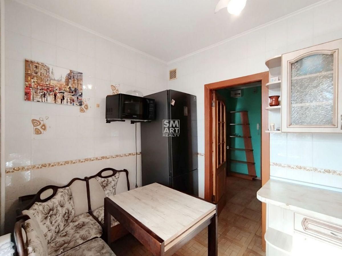 Без% Троєщина.Продаж 1к квартири Червоної Калини 32в