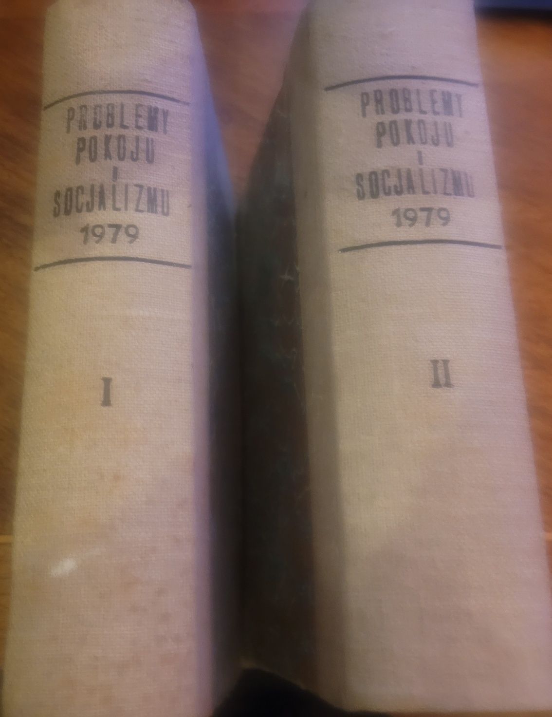 Problemy Pokoju i Socjalizmu / Rocznik 1979 w 2 oprawionych tomach