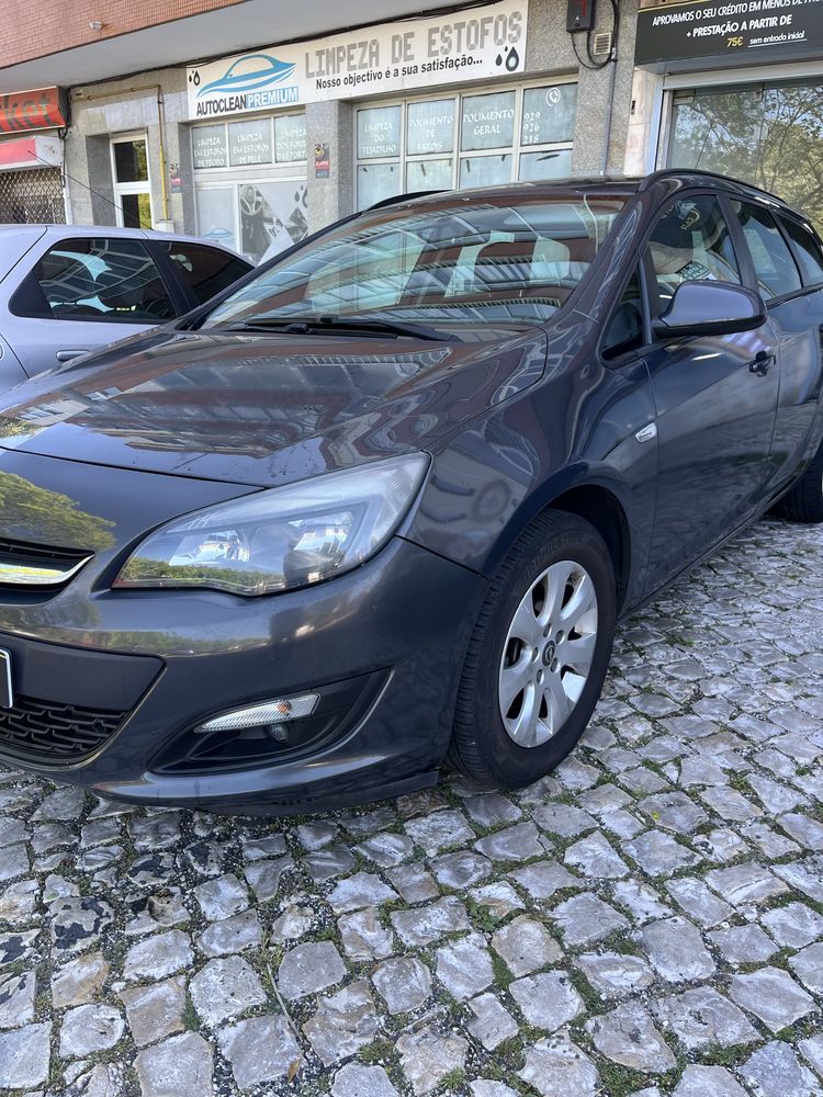 Opel astra sports tourer