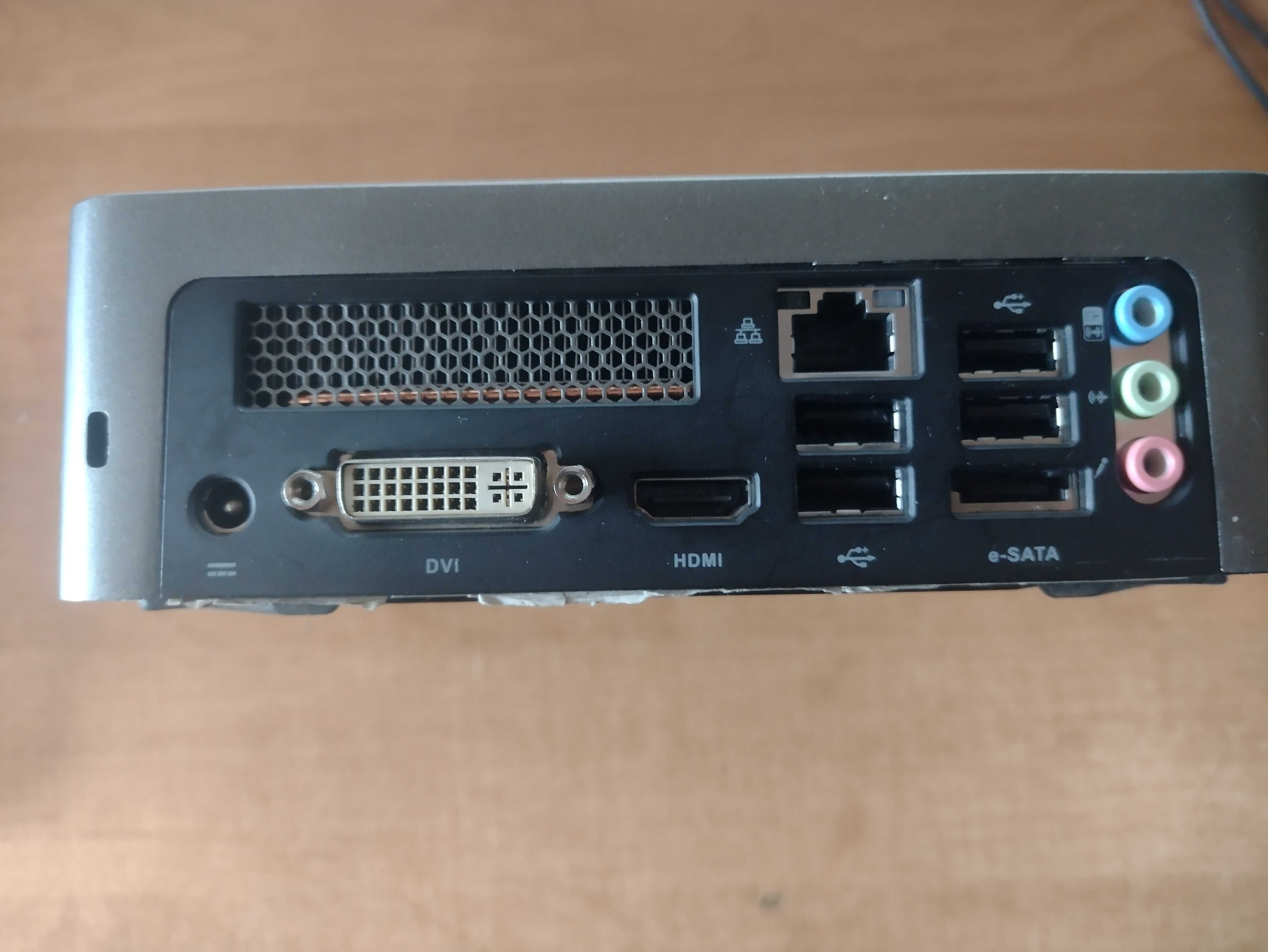 Mini PC Fujitsu esprimo Q9000