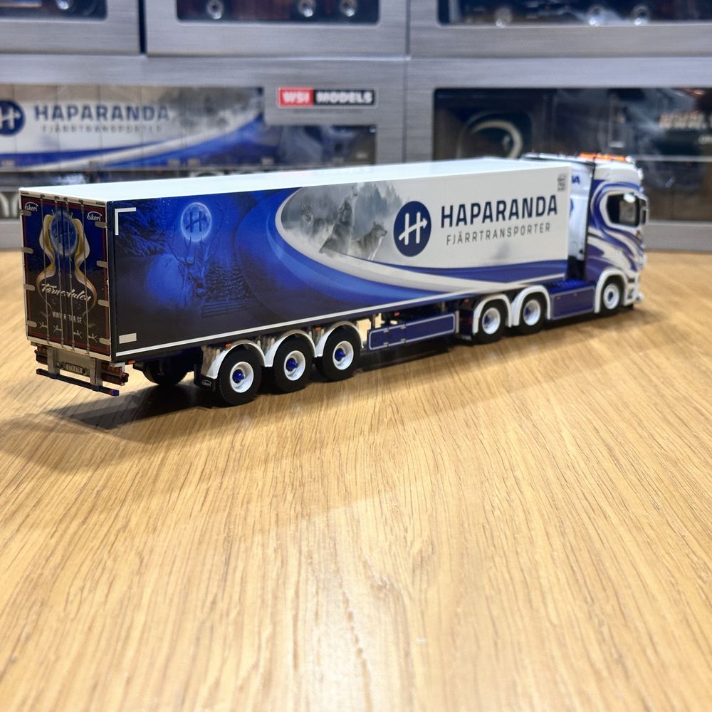 Model 1:50 WSI Scania S Highline 6x2 + naczepa