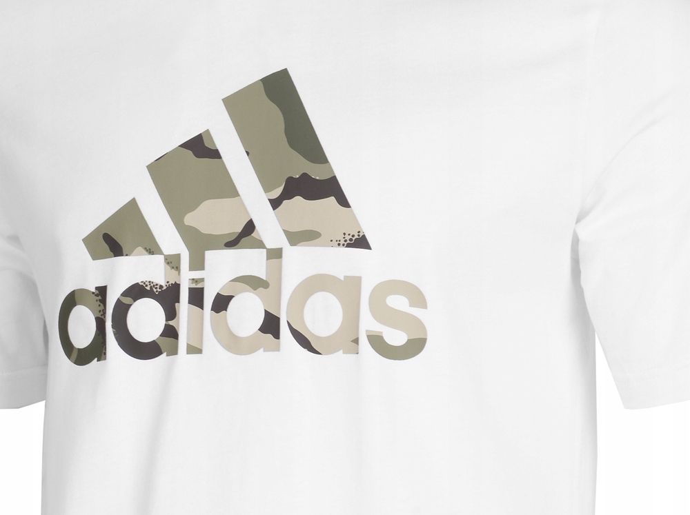 Adidas Wygodna Koszulka T-shirt Bawełniana Camo Badge Of Sport Graphic