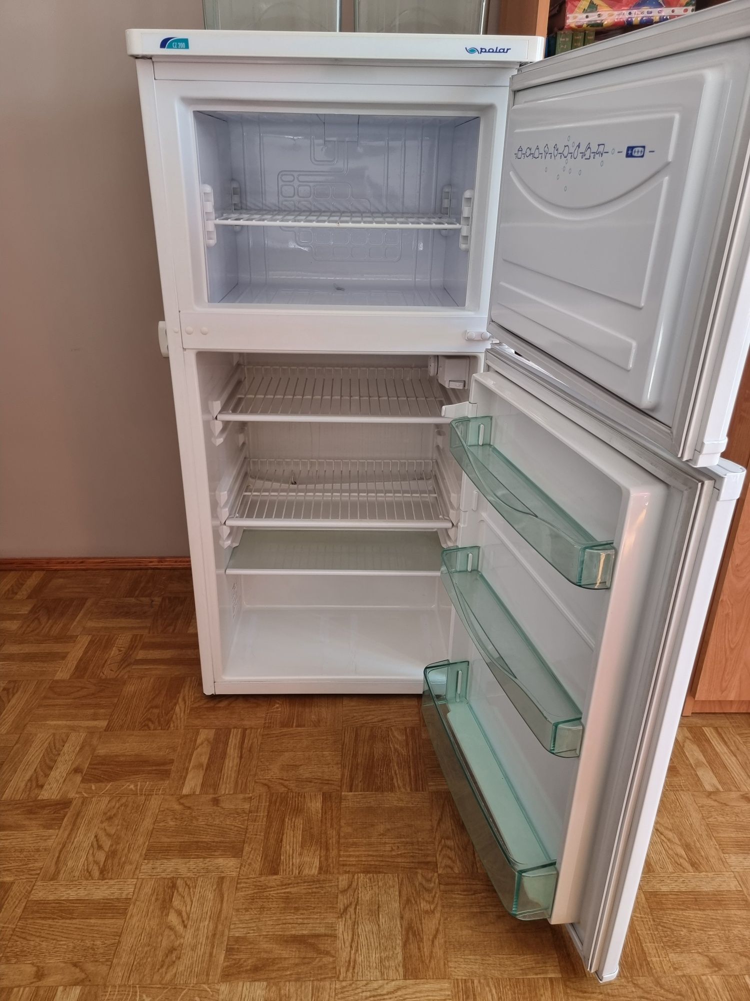 Lodówko zamrażka Polar CZ 200 stan bdb zadbana