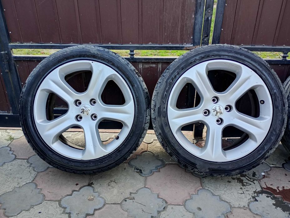 Б/У диски з шинами на Peugeot 3008