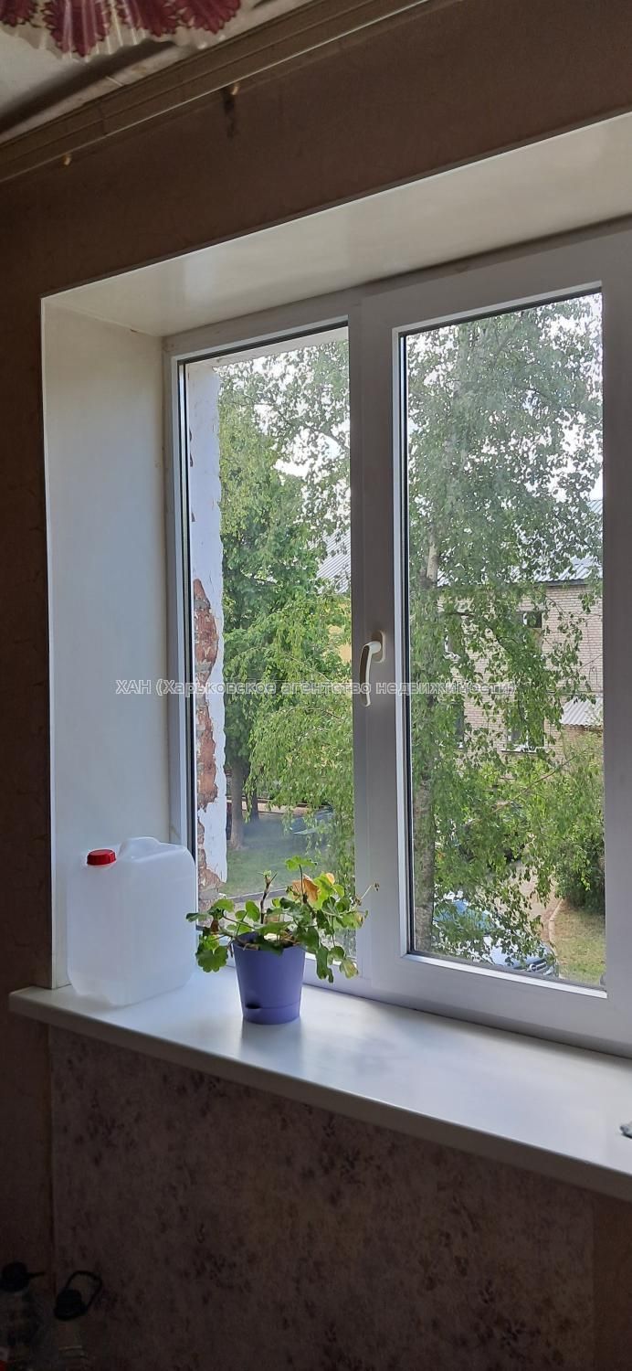 1 комнатная кватира в центре поселка Солоницевка Е23